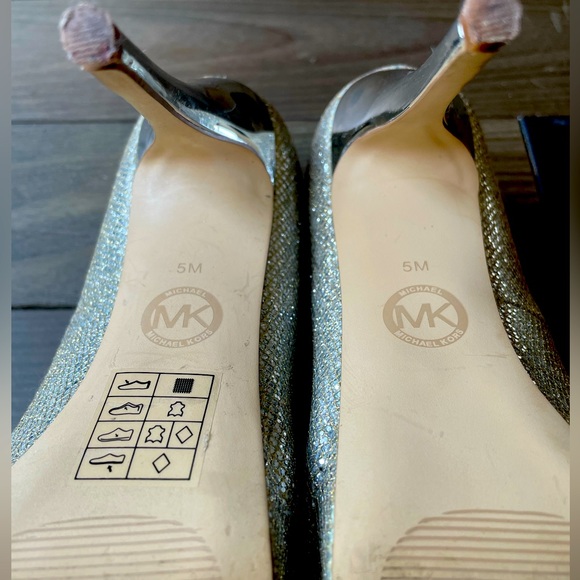 Michael Kors York Evening sparkly silver peep toe pumps size 5 - Picture 4 of 4